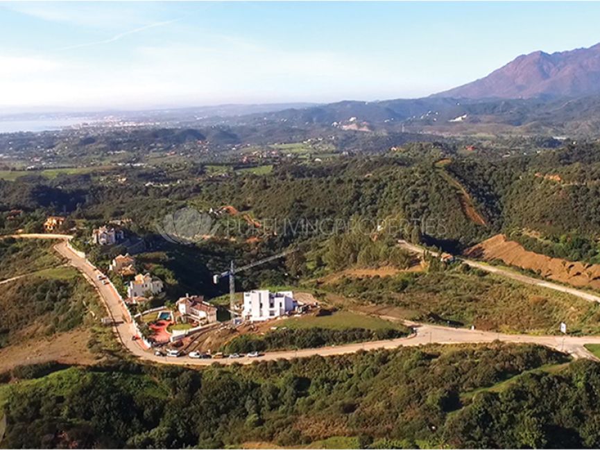 Immense plot for luxury villa in Estepona, New Golden Mile
