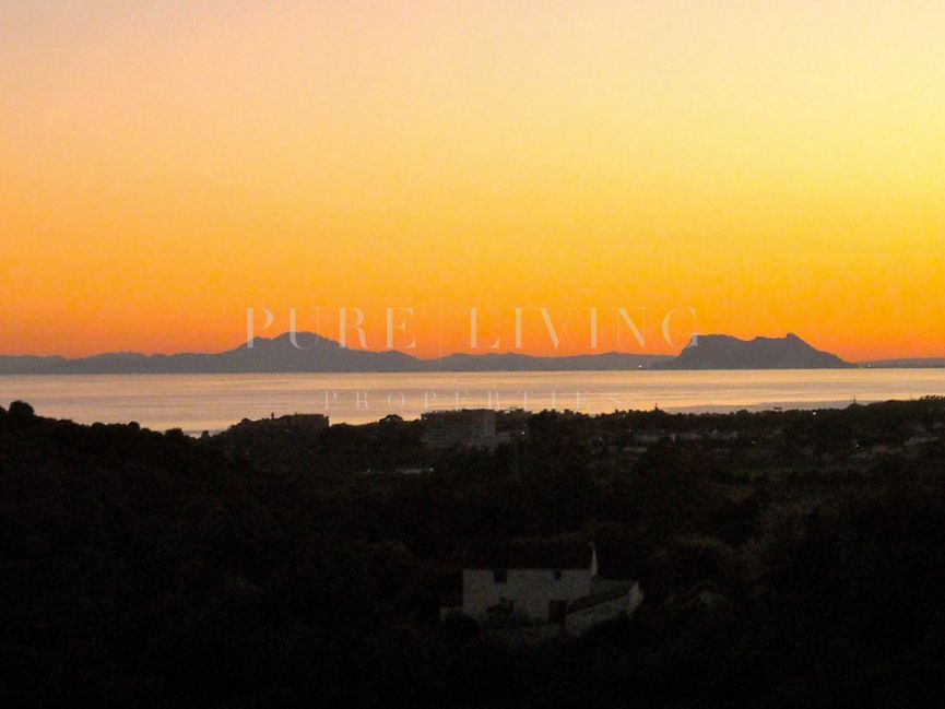 Large plot for a luxury villa in Estepona New Golden Mile