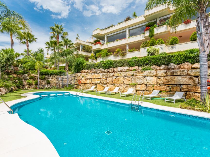 Elegant ample apartment in the exclusive resort of Mirador del Principe