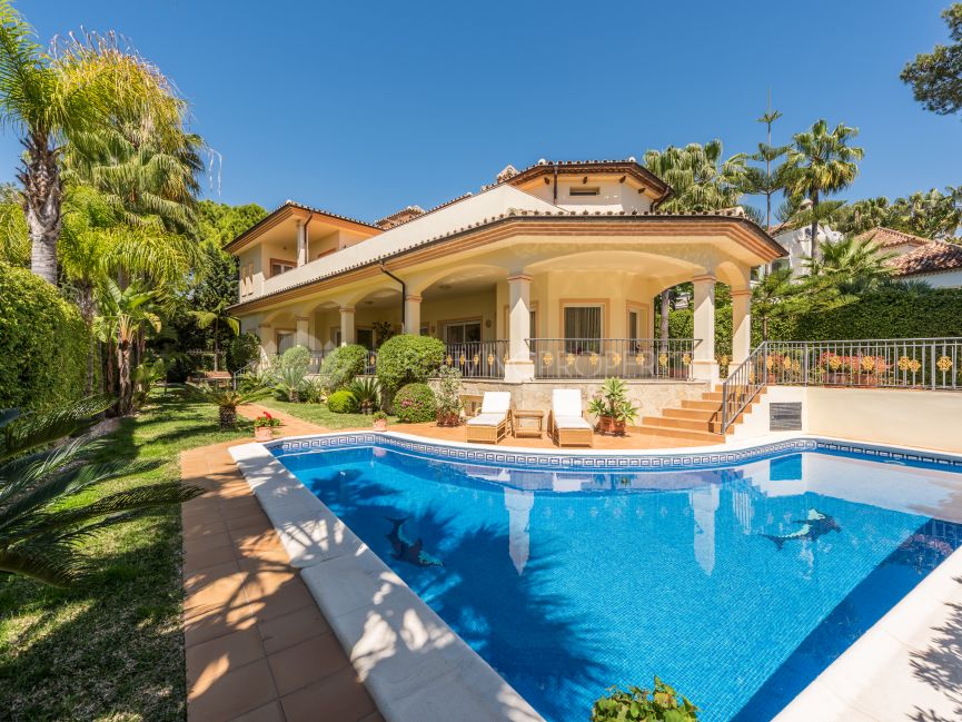 Amazing villa in Altos Reales, Marbella Golden Mile.