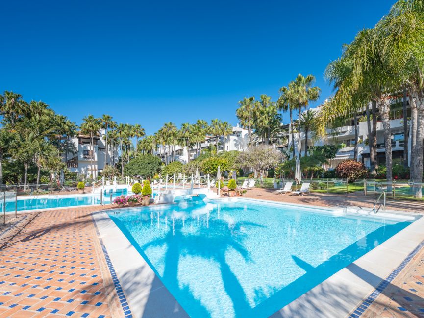 Lovely ground floor apartment in Marina de Puente Romano