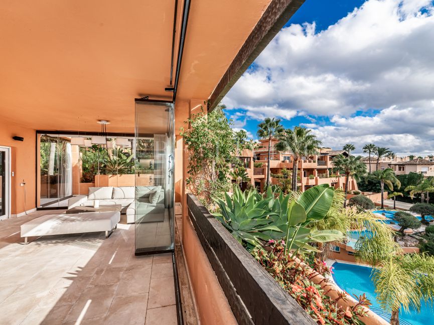Large and bright apartment in Sierra Blanca, Marbella
