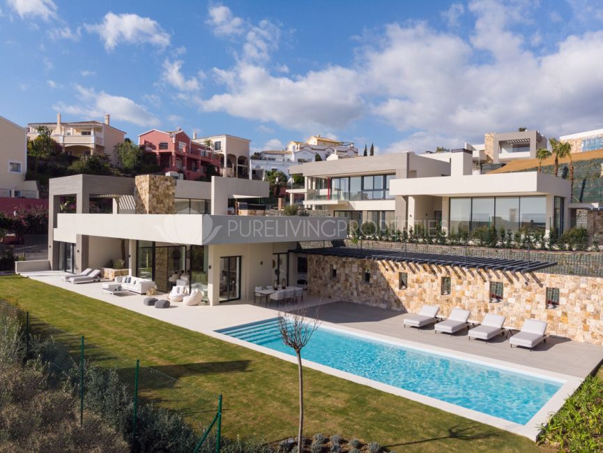 Brand new contemporary villa in Nueva Andalucia's Golf Valley