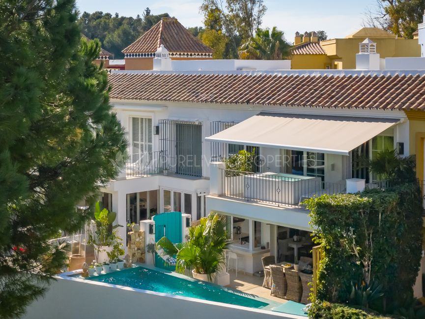 Spectacular Townhouse First Line Golf in Guadalmina