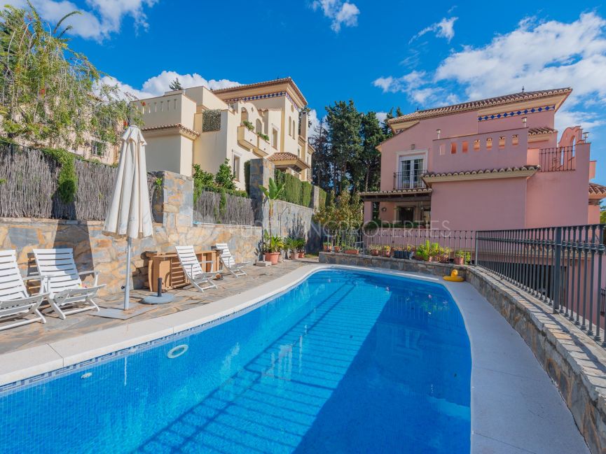 Maison de ville avec vue dans le centre de Marbella