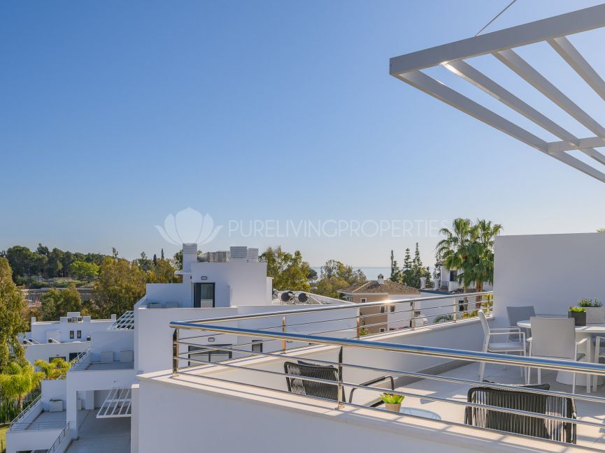 Lujoso Ático Duplex en Nazules, Milla de Oro de Marbella