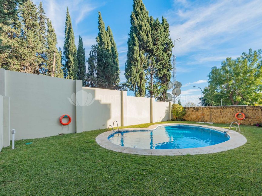 Two bedroom apartment in the heart of the Golden Mile.