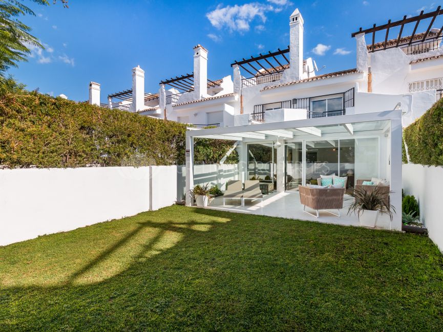 Recently renovated townhouse in Nueva Andalucia