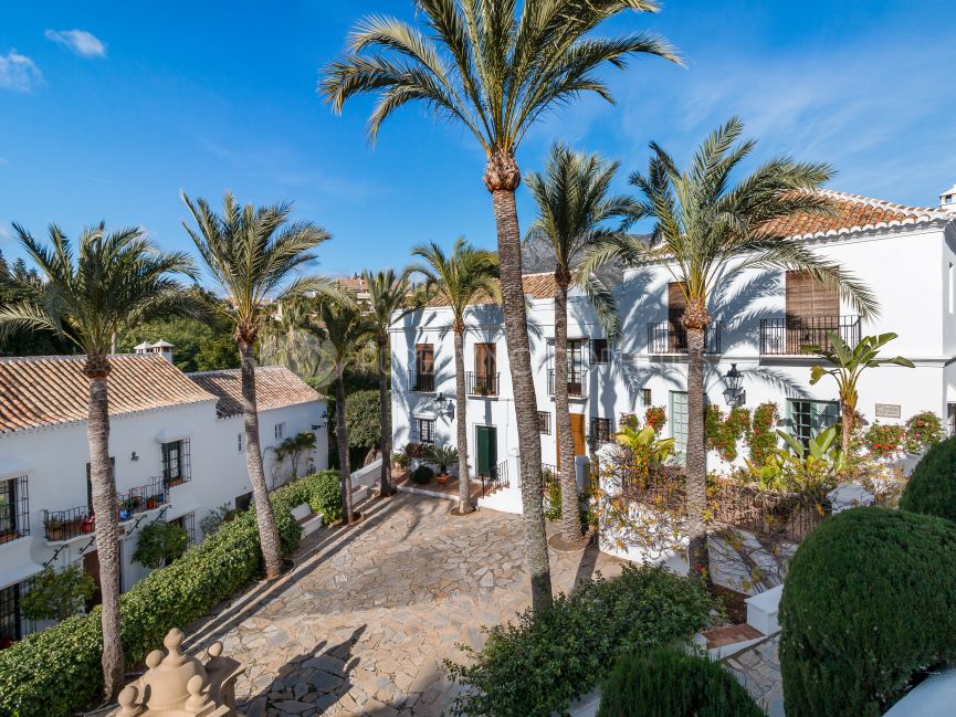 Beautiful Townhouse in the Famous Golden Mile