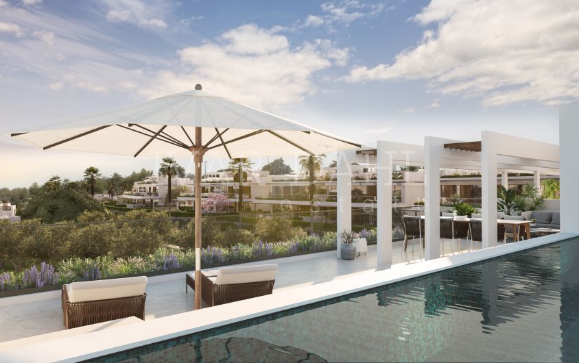 Neubau-Duplex-Penthouse in erster Golfreihe mit privatem Pool und Meerblick in Santa Clara, Marbella