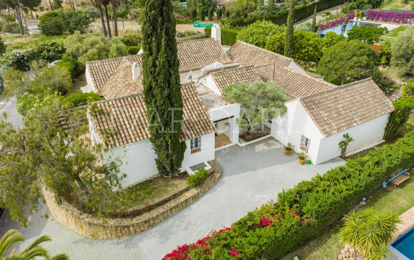 Mediterrane Villa zum Verkauf in Cascada de Camoján, Marbella