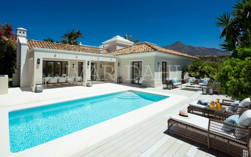 Villa for sale in Las Brisas, Nueva Andalucia, Marbella