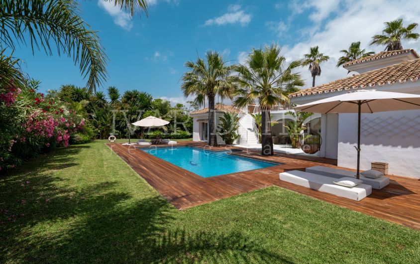 Carib Playa, Marbella East, Charming Villa 100m away from the beach