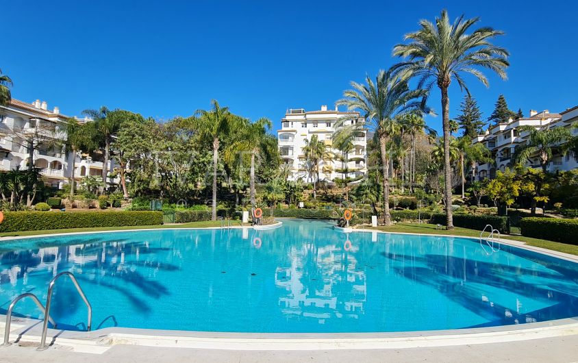 Hacienda Nagüeles, Golden Mile Marbella, penthouse with sea views