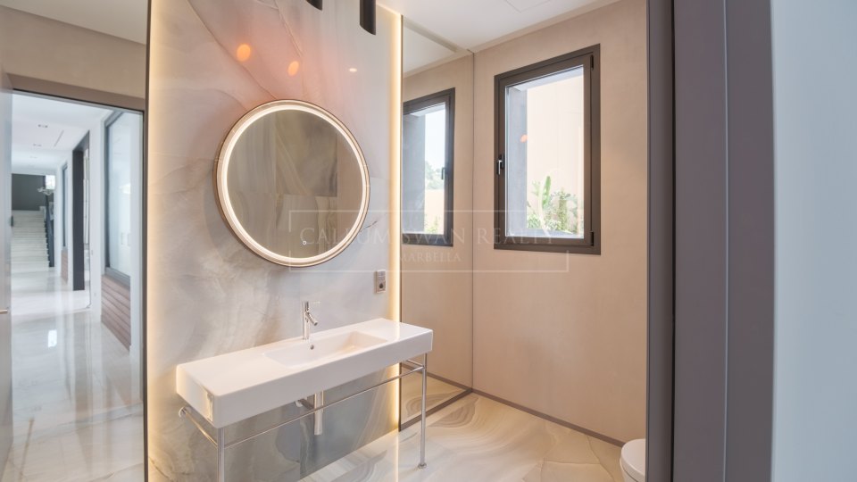 Benahavis, Moderna villa de lujo con espectaculares vistas abiertas