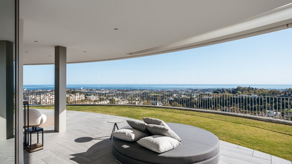 Benahavis, Excepcional apartamento de lujo en venta con vistas abiertas al mar
