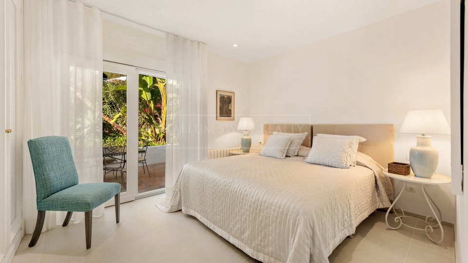Marbella Golden Mile, Stunning luxury apartment in Ancon Sierra, Lomas de Marbella Club