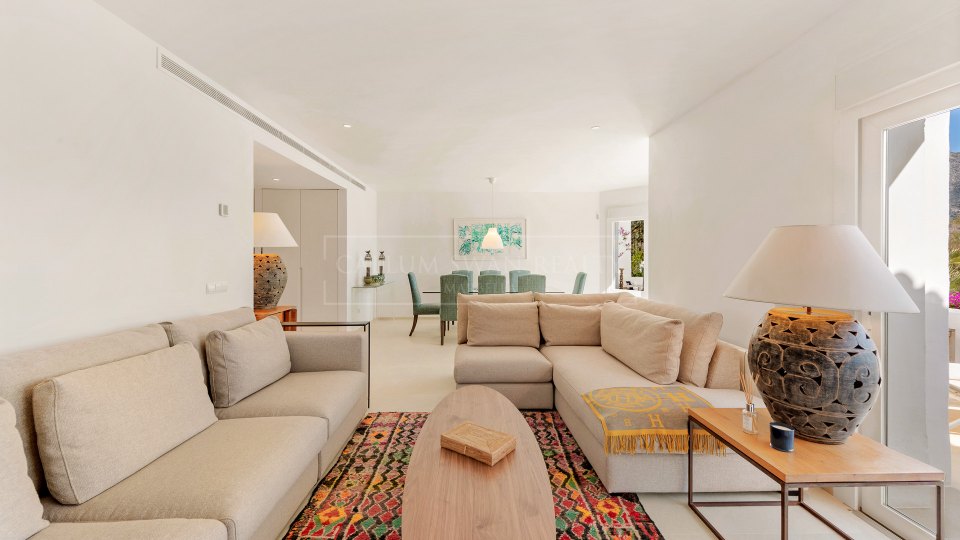 Marbella Golden Mile, Stunning luxury apartment in Ancon Sierra, Lomas de Marbella Club