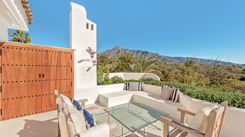 Marbella Golden Mile, Stunning luxury apartment in Ancon Sierra, Lomas de Marbella Club
