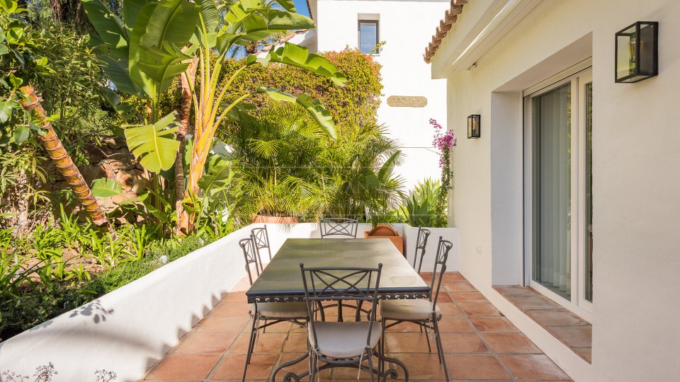 Marbella Golden Mile, Stunning luxury apartment in Ancon Sierra, Lomas de Marbella Club