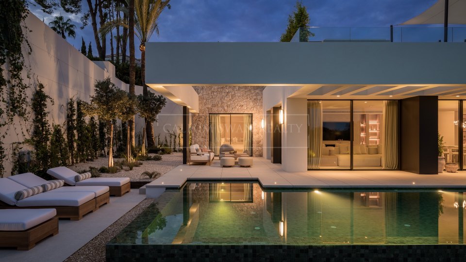 Nueva Andalucia, Villa en primera línea de golf en Los Naranjos Golf, Nueva Andalucia