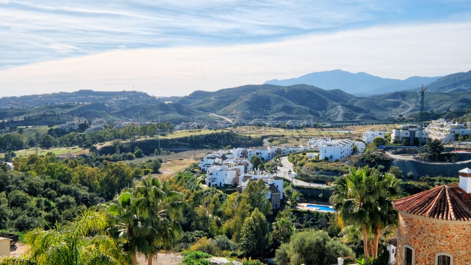 Benahavis, Villa familiar con preciosas vistas a la montaña en Benahavis