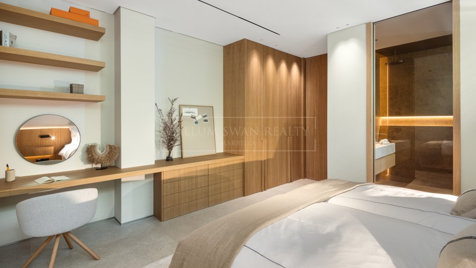 Nueva Andalucia, Villa moderna, a pie de todos los servicios en Nueva Andalucía