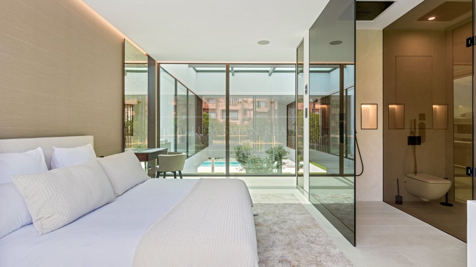 Marbella Golden Mile, Villa de luxe sur le Golden Mile de Marbella, à distance de marche de la plage