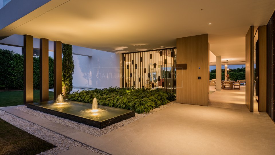 Marbella Golden Mile, Villa de luxe sur le Golden Mile de Marbella, à distance de marche de la plage