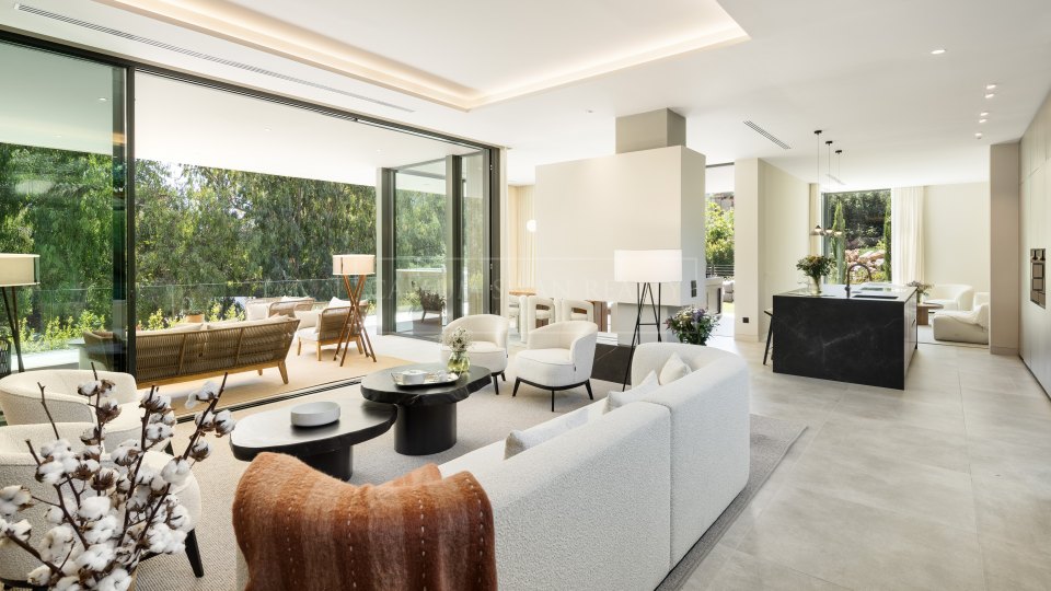 Nueva Andalucia, Villa moderna con vistas a la montaña en La Cerquilla