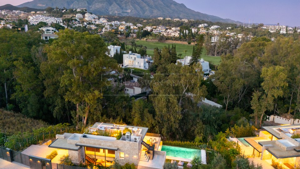 Nueva Andalucia, Villa moderna con vistas a la montaña en La Cerquilla