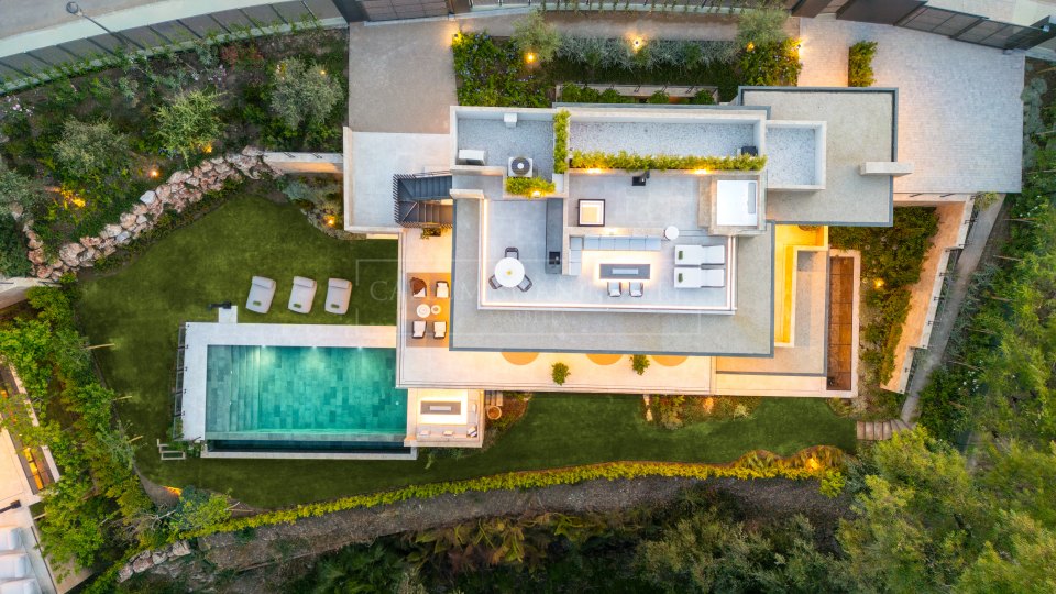 Nueva Andalucia, Villa moderna con vistas a la montaña en La Cerquilla
