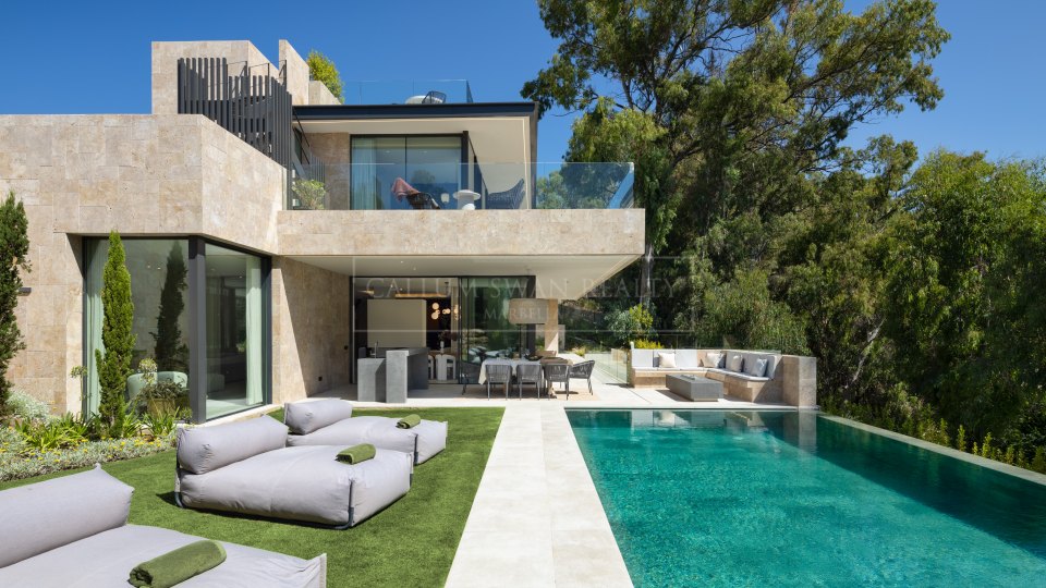 Nueva Andalucia, Villa moderna con vistas a la montaña en La Cerquilla