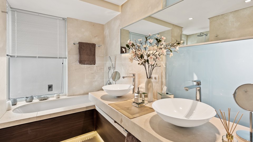 Marbella Golden Mile, Villa en bord de mer à Puente Romano, Marbella Golden Mile