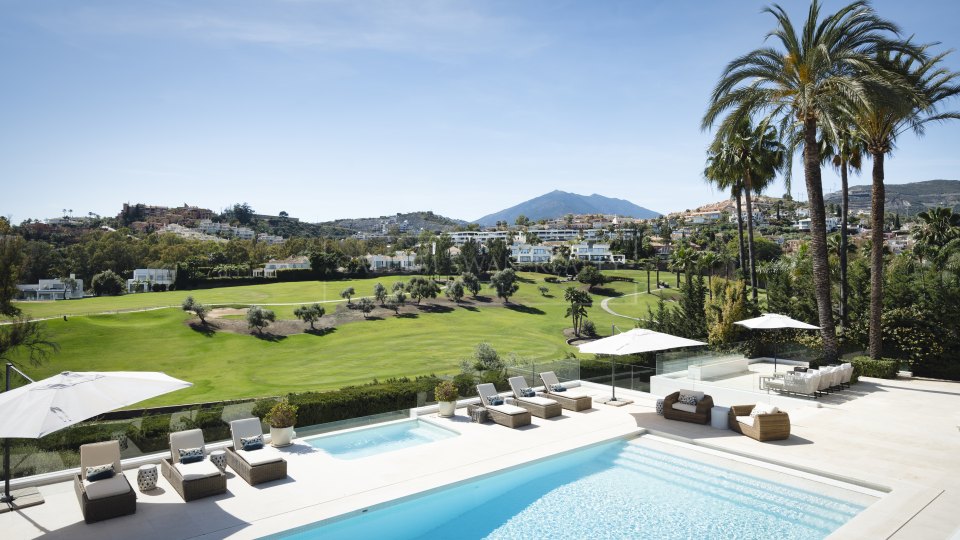 Nueva Andalucia, Frontline golf villa in Los Naranjos Golf with specactular golf views