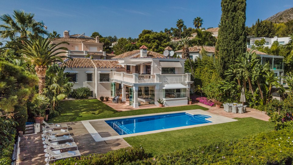 Marbella Golden Mile, Preciosa villa familiar con impresionantes vistas al mar en Cascada de Camoján