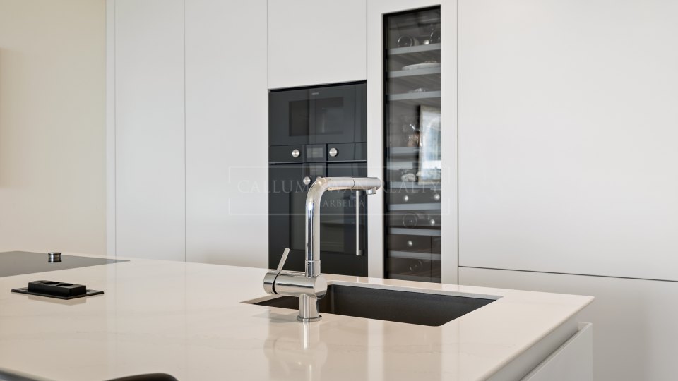 Nueva Andalucia, Apartamento de lujo con vistas panorámicas al mar