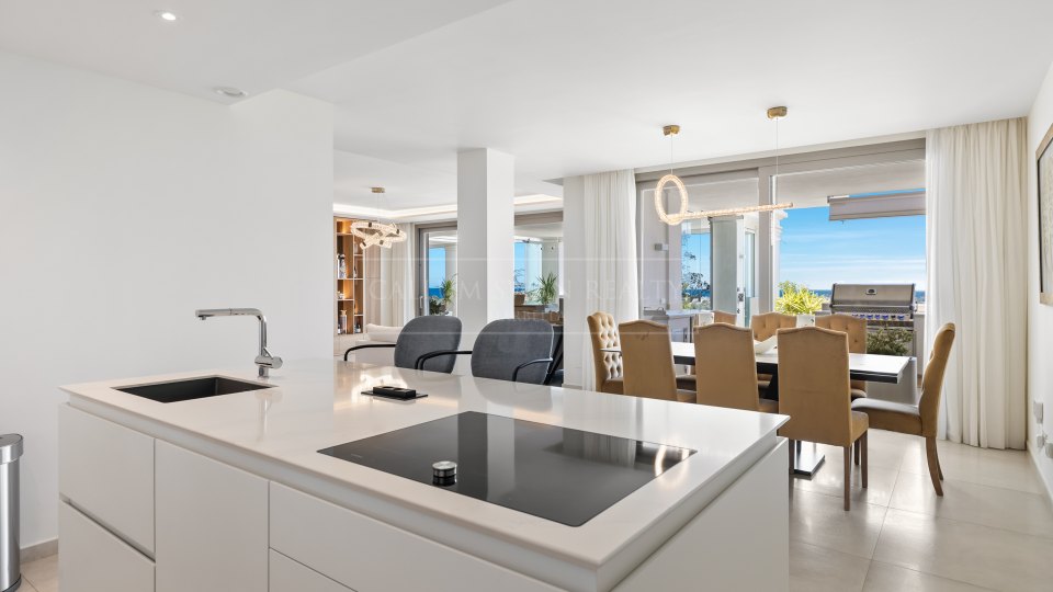 Nueva Andalucia, Apartamento de lujo con vistas panorámicas al mar
