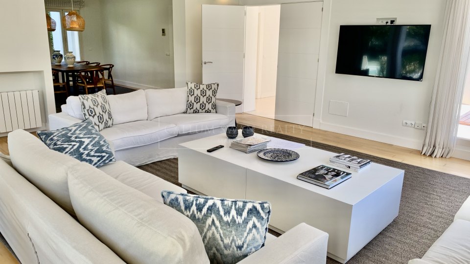 Marbella Golden Mile, Modern family home in Altos de Puente Romano