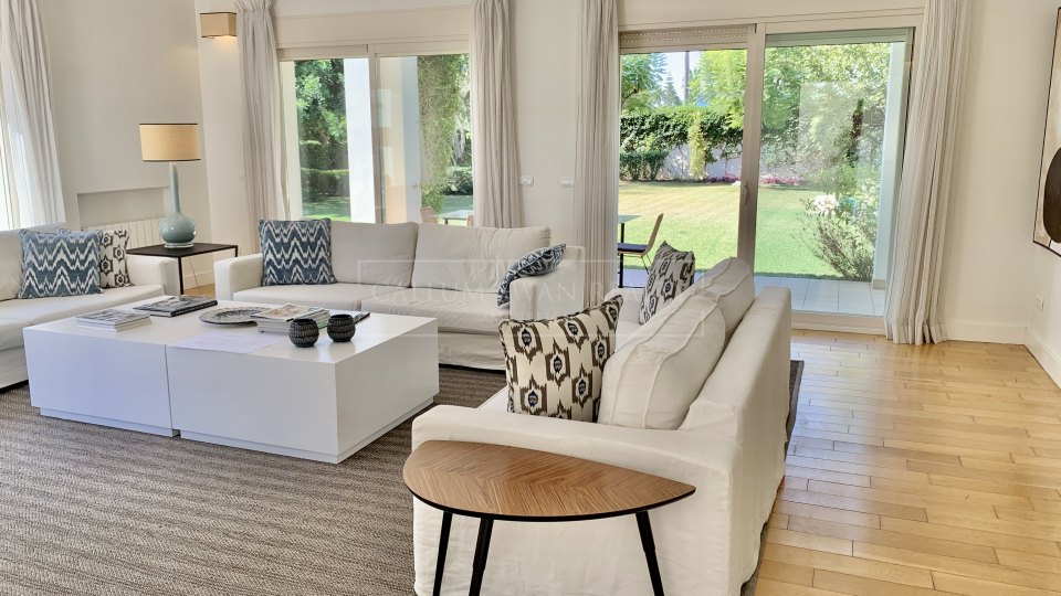 Marbella Golden Mile, Modern family home in Altos de Puente Romano