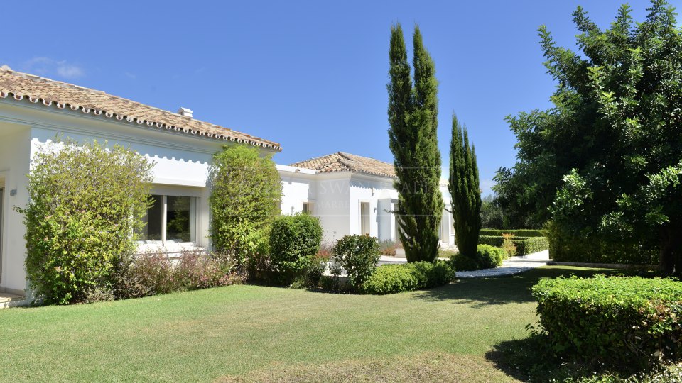 Marbella Golden Mile, Modern family home in Altos de Puente Romano