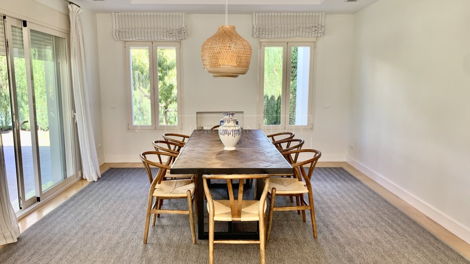 Marbella Golden Mile, Modern family home in Altos de Puente Romano