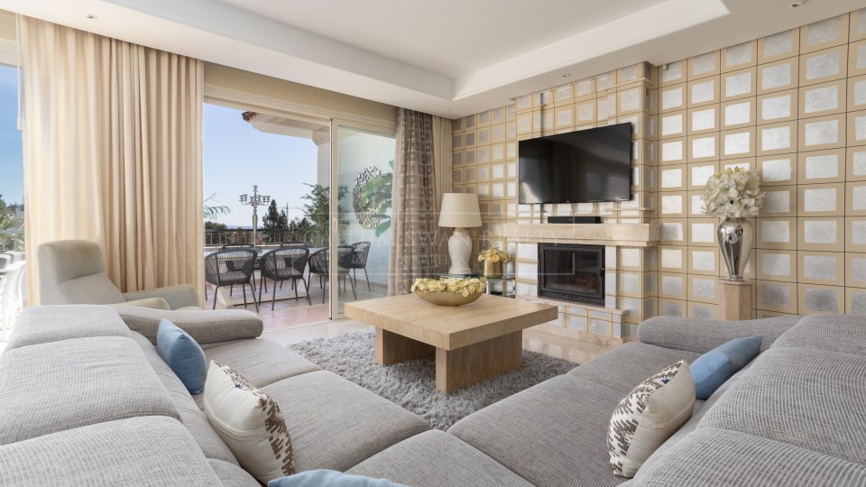 Marbella Golden Mile, Exquisite Property in La Trinidad: Luxury and Comfort in Marbella
