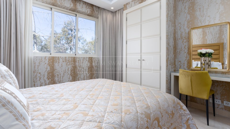 Marbella Golden Mile, Exquisite Property in La Trinidad: Luxury and Comfort in Marbella
