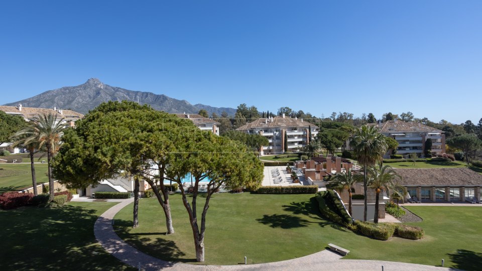 Marbella Golden Mile, Exquisite Property in La Trinidad: Luxury and Comfort in Marbella