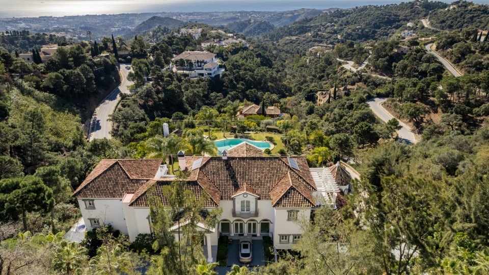 Benahavis, Elegante Villa en La Zagaleta con preciosas vistas al mar