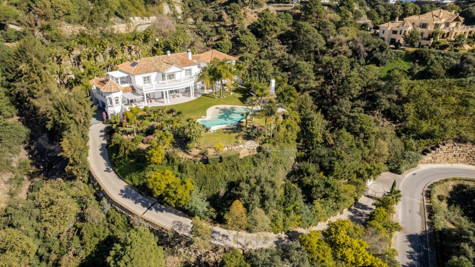 Benahavis, Elegante Villa en La Zagaleta con preciosas vistas al mar