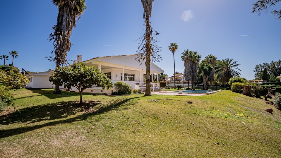 Marbella, El Mirador Marbella, villa avec un grand terrain à vendre