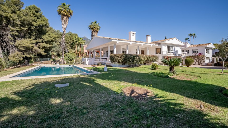 Marbella, El Mirador Marbella, villa avec un grand terrain à vendre