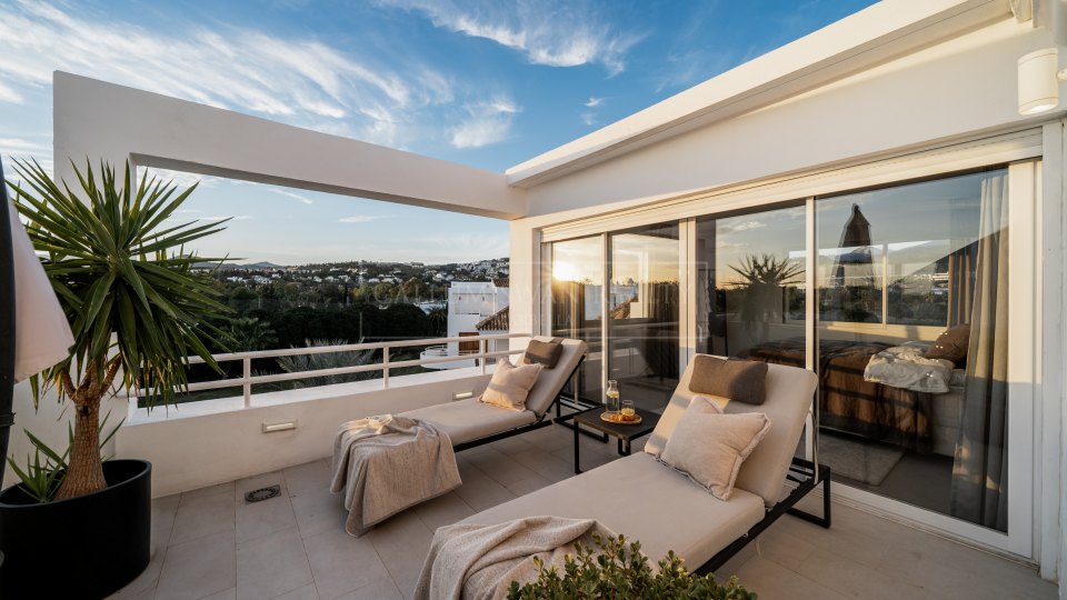 Nueva Andalucia, Penthouse à vendre à Alcores del Golf, Nueva Andalucia
